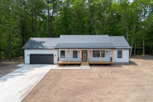 5527 E Samantha Lane, Twin Lake, MI, 49457 | Card Image