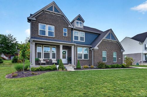 9137 Lawnview Ct, Loveland, OH, 45140-6820 | Card Image