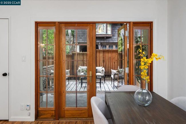 101 - 2 Panoramic Way, Condo with 2 bedrooms, 1 bathrooms and 1 parking in Berkeley CA | Image 6