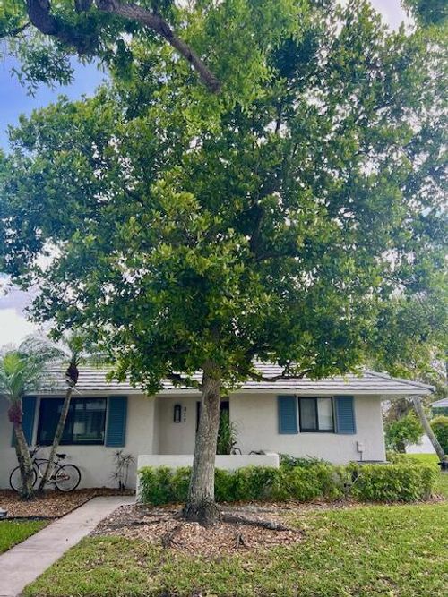 311 Club Drive, Palm Beach Gardens, FL, 33418 | Card Image