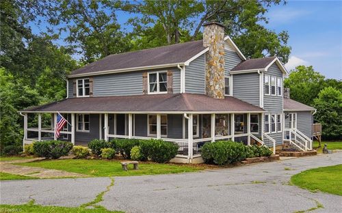 122 Helleri Cir, Advance, NC, 27006-9593 | Card Image