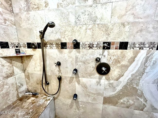Master Shower | Image 120