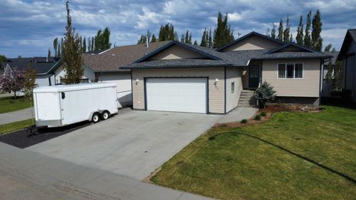 31 Poplar Dr, Whitecourt, AB, T7S1X1 | Card Image