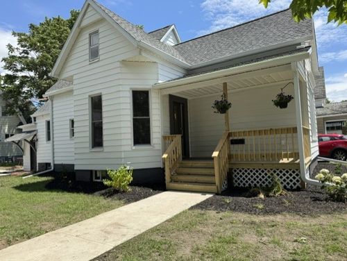 207 W Graham St, Bloomington, IL, 61701-2738 | Card Image