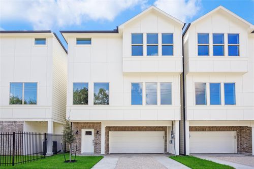 1607 Roy St, Houston, TX, 77007-3347 | Card Image