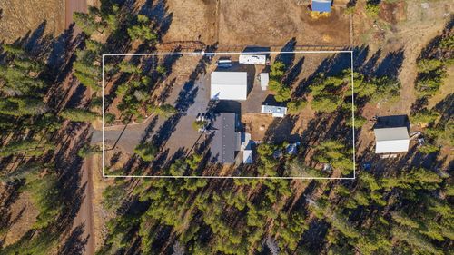 12411 Larchwood Dr, La Pine, OR, 97739-3505 | Card Image