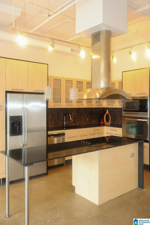 303-2201 5th Ave S, BIRMINGHAM, AL, 35233-2341 | Card Image