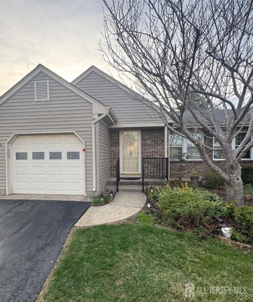 10-B Molly Pitcher Ct, Monroe, NJ, 08831-5473 | Card Image