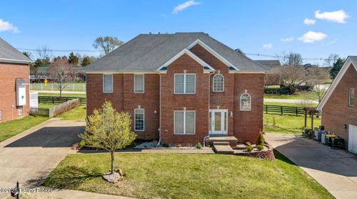 5131 Oaklawn Park Dr, Louisville, KY, 40299-8330 | Card Image