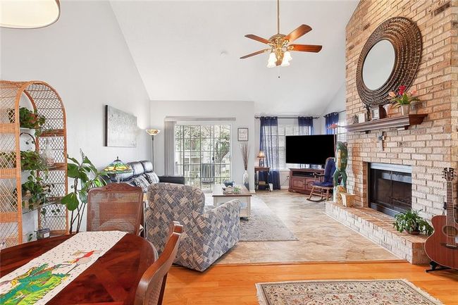 Living Room | Image 5