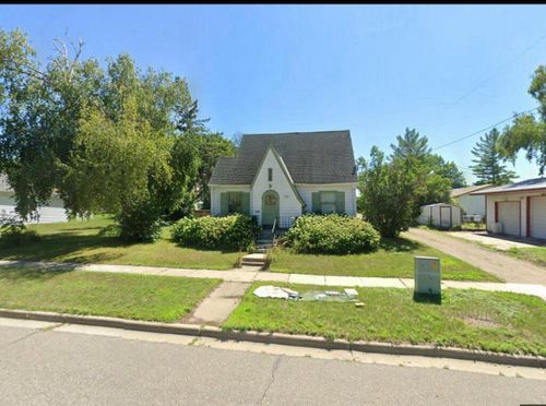 107 Main St E, Bertha, MN, 56437-1233 | Card Image