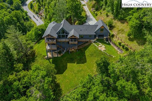 706 Silver Springs Dr, Banner Elk, NC, 28604-6563 | Card Image
