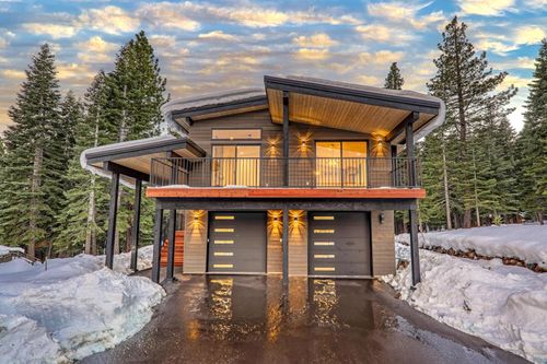 13719 Pathway Ave, Truckee, CA, 96161-6226 | Card Image