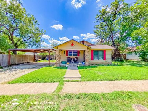 717 W 3rd Street, Baird, TX, 79504 | Card Image