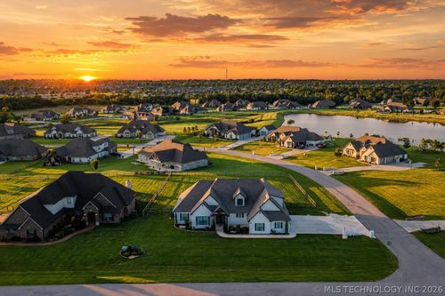 8202 N 150th East Ave, Owasso, OK, 74055-7857 | Card Image