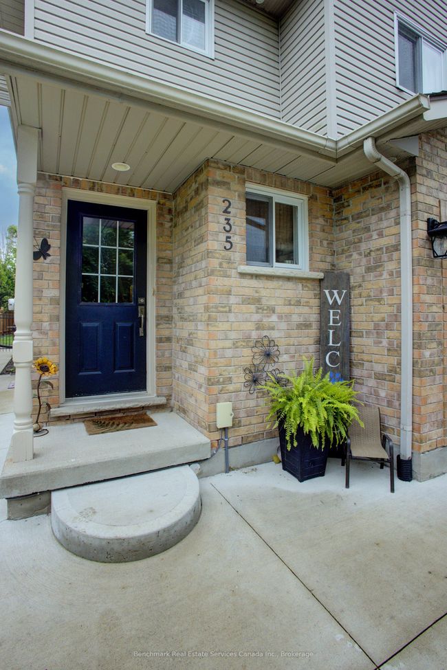 235 Huron St S, House attached with 3 bedrooms, 2 bathrooms and 3 parking in Saint Marys ON | Image 5