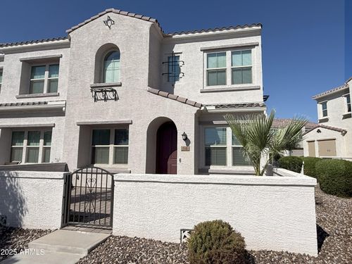 58-4077 S Sabrina Dr, Chandler, AZ, 85248-6196 | Card Image