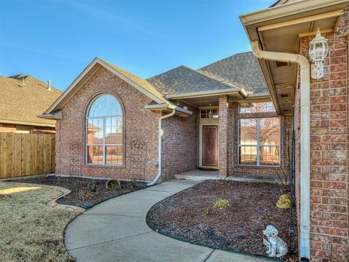 4012 Morningstar Dr, Yukon, OK, 73099-1703 | Card Image