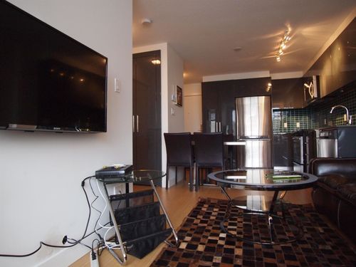 510-1325 Rolston St, Vancouver, BC, V6B0M2 | Card Image