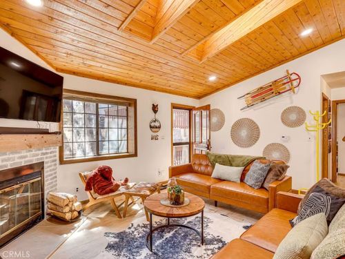 452 Orange Ave, Sugarloaf, CA, 92386-9610 | Card Image