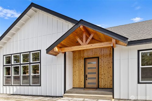 391 Ridge Loop Rd, Cle Elum, WA, 98922-8918 | Card Image