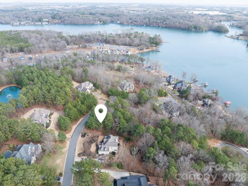 4012 Beechwood Spring Ln, Belmont, NC, 28012-6531 | Card Image