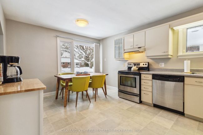 211 Trowbridge Ave, House other with 4 bedrooms, 2 bathrooms and 4 parking in London ON | Image 9