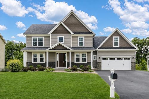22 Tea Olive Ln, Fairport, NY, 14450-4701 | Card Image
