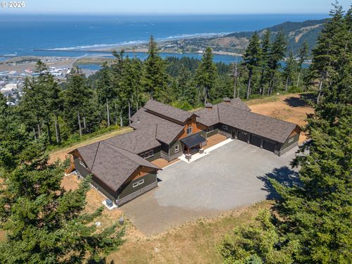 94840 Grizzly Mountain Roa, GoldBeach, OR, 97444 | Card Image