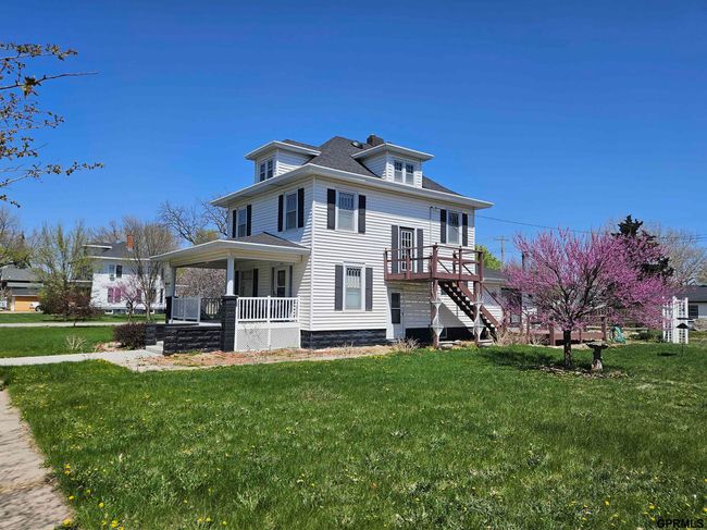 403 A St, House other with 4 bedrooms, 2 bathrooms and 2 parking in Shelton NE | Image 4