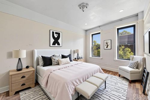 4b-37-30 83rd Street, New York, NY, 11372 | Card Image