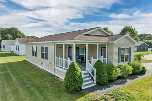 2 Goldenrod Way, North Hampton, NH, 03862-4451 | Card Image