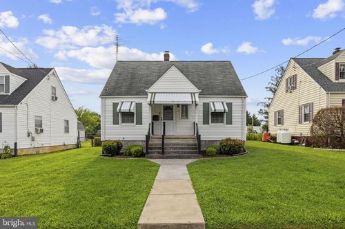 12 N Purcell Ave, WINCHESTER, VA, 22601-5553 | Card Image