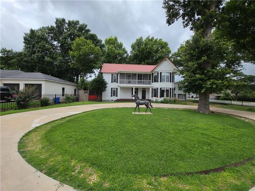 1715 S Garland Ave, Fayetteville, AR, 72701-6822 | Card Image