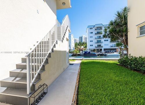 4-3721 Ne 170th St, North Miami Beach, FL, 33160-3162 | Card Image