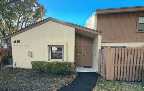 22a-11535 Sw 109th Rd, Miami, FL, 33176-3115 | Card Image