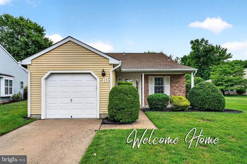 10 Opal Ct, MOUNT LAUREL, NJ, 08054-3062 | Card Image