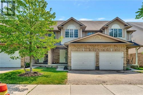 316 Fallowfield Dr, Kitchener, ON, N2C0A9 | Card Image