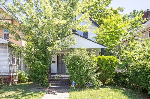 665 Eddy Rd, Cleveland, OH, 44108-2337 | Card Image