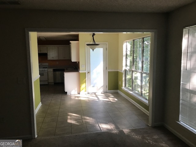 Residential Lease in Stockbridge