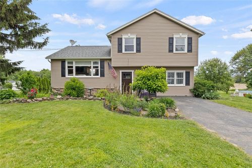 94 Hutchings Rd, Rochester, NY, 14624-1020 | Card Image