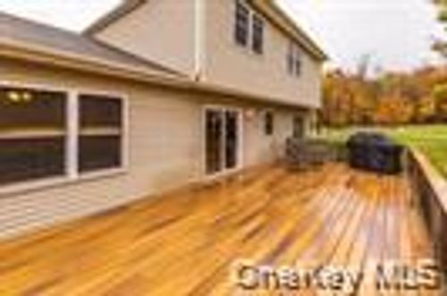 2 Sequoia Trl, Highland Mills, NY, 10930-2144 | Card Image