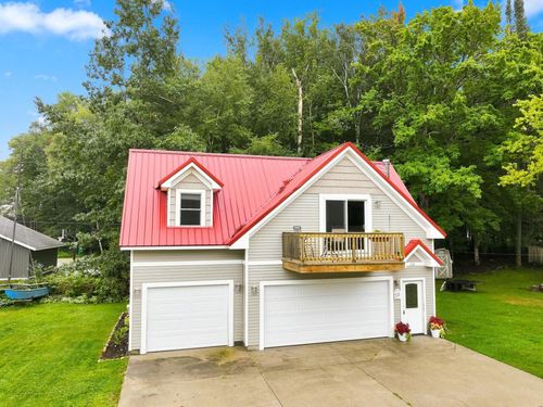 110 Bass Ct, Cadillac, MI, 49601-9627 | Card Image