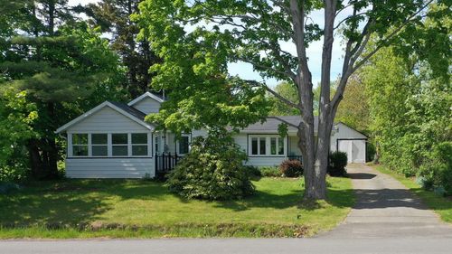 81 Pleasant St, Canning, NS, B0P1H0 | Card Image