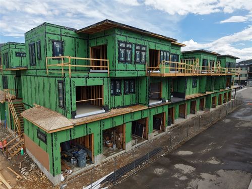 e8-740 Blue River Pkwy, SILVERTHORNE, CO, 80498-9295 | Card Image