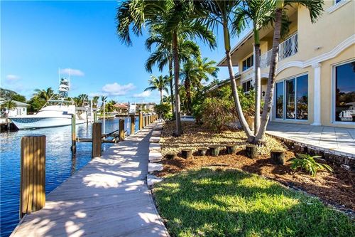4951 Ne 28th Ave, Lighthouse Point, FL, 33064-7915 | Card Image