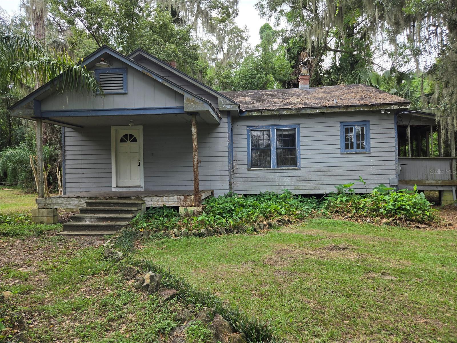 155th St, Weirsdale, FL 32195