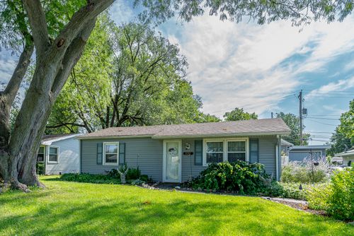 2317 9th St, Silvis, IL, 61282-2810 | Card Image