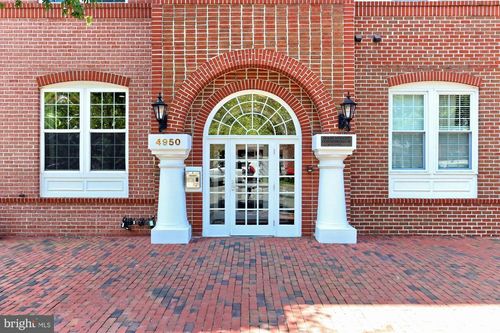 apt-301-4950 Brenman Park Dr, ALEXANDRIA, VA, 22304-8208 | Card Image