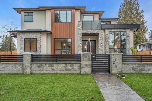 8323 14th Ave, Burnaby, BC, V3N2C2 | Card Image